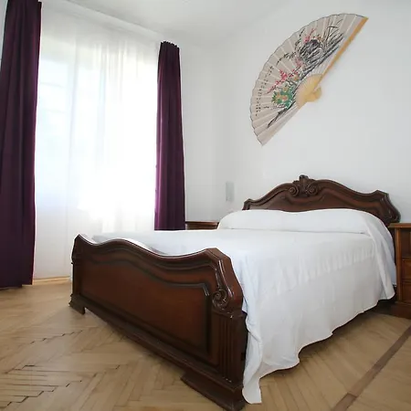 53 Solaro サンレモ