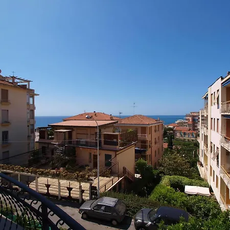 53 Solaro Apartment Sanremo