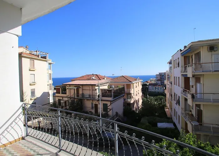 53 Solaro Apartment *